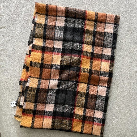 NWT Old Navy Tartan Plaid Scarf (Tan, Orange, Red, Black) Raw Edge - Picture 3 of 8